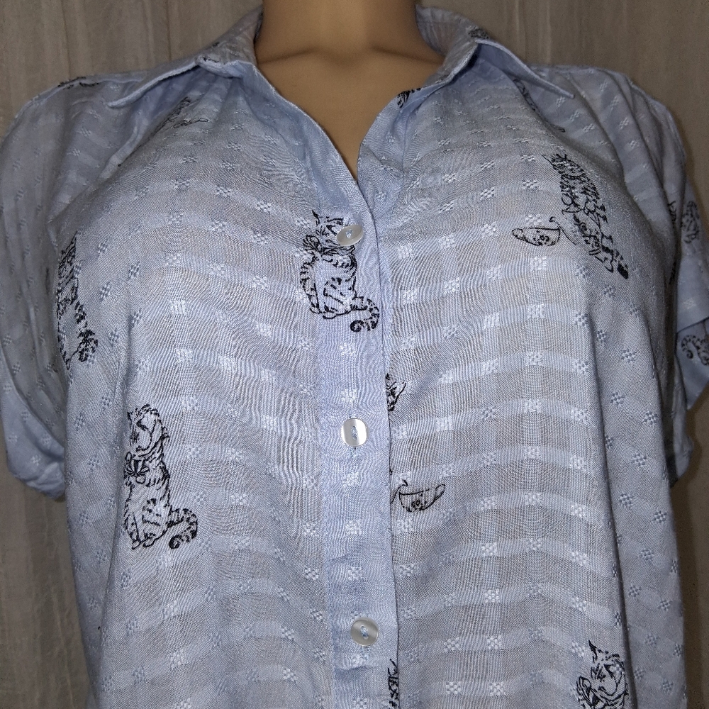 JANE+DELANCEY size S Sky Blue Button Down Shirt with Cat Design 100% Rayon - Picture 7 of 16
